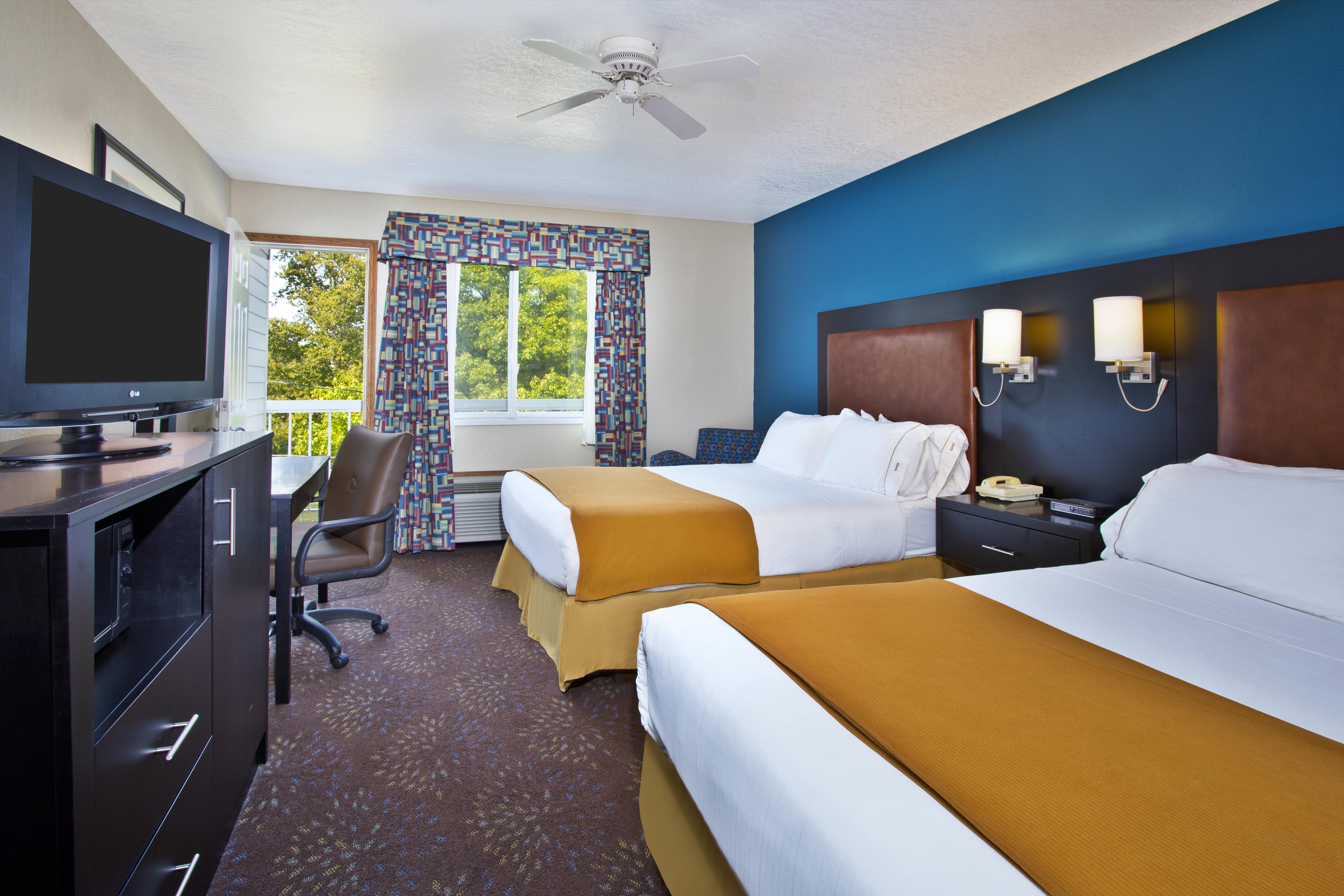 Holiday Inn Express Mackinaw City By Ihg Экстерьер фото