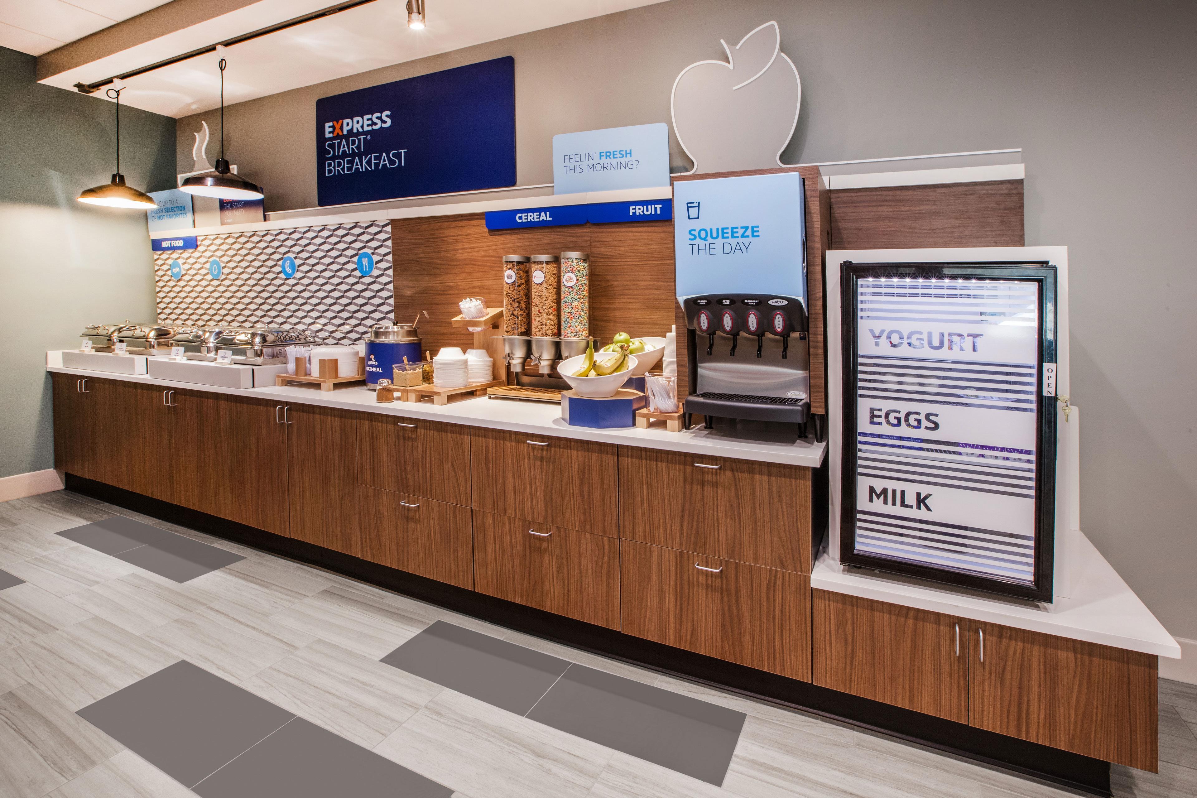 Holiday Inn Express Mackinaw City By Ihg Экстерьер фото