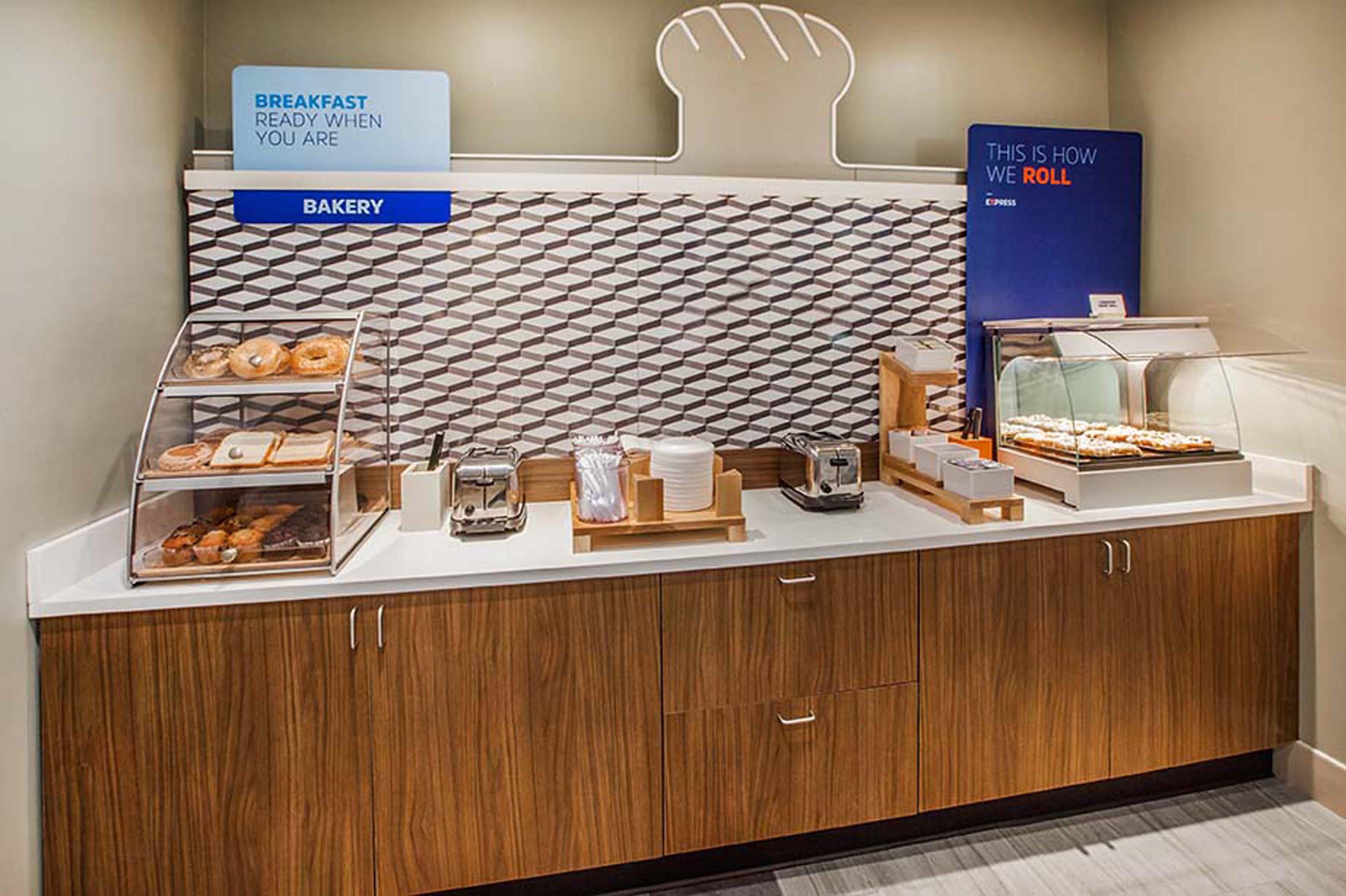 Holiday Inn Express Mackinaw City By Ihg Экстерьер фото