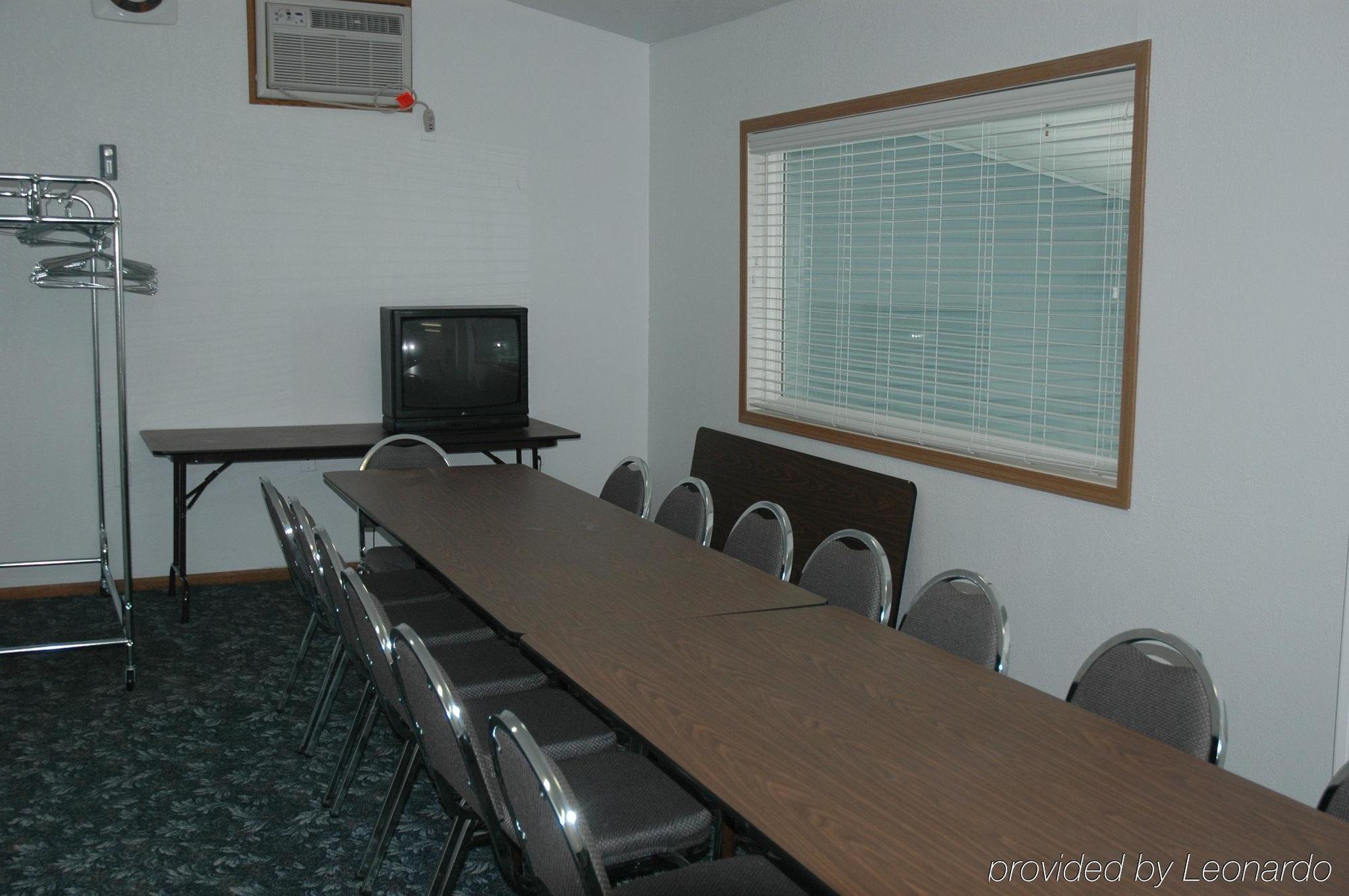 Holiday Inn Express Mackinaw City By Ihg Удобства фото