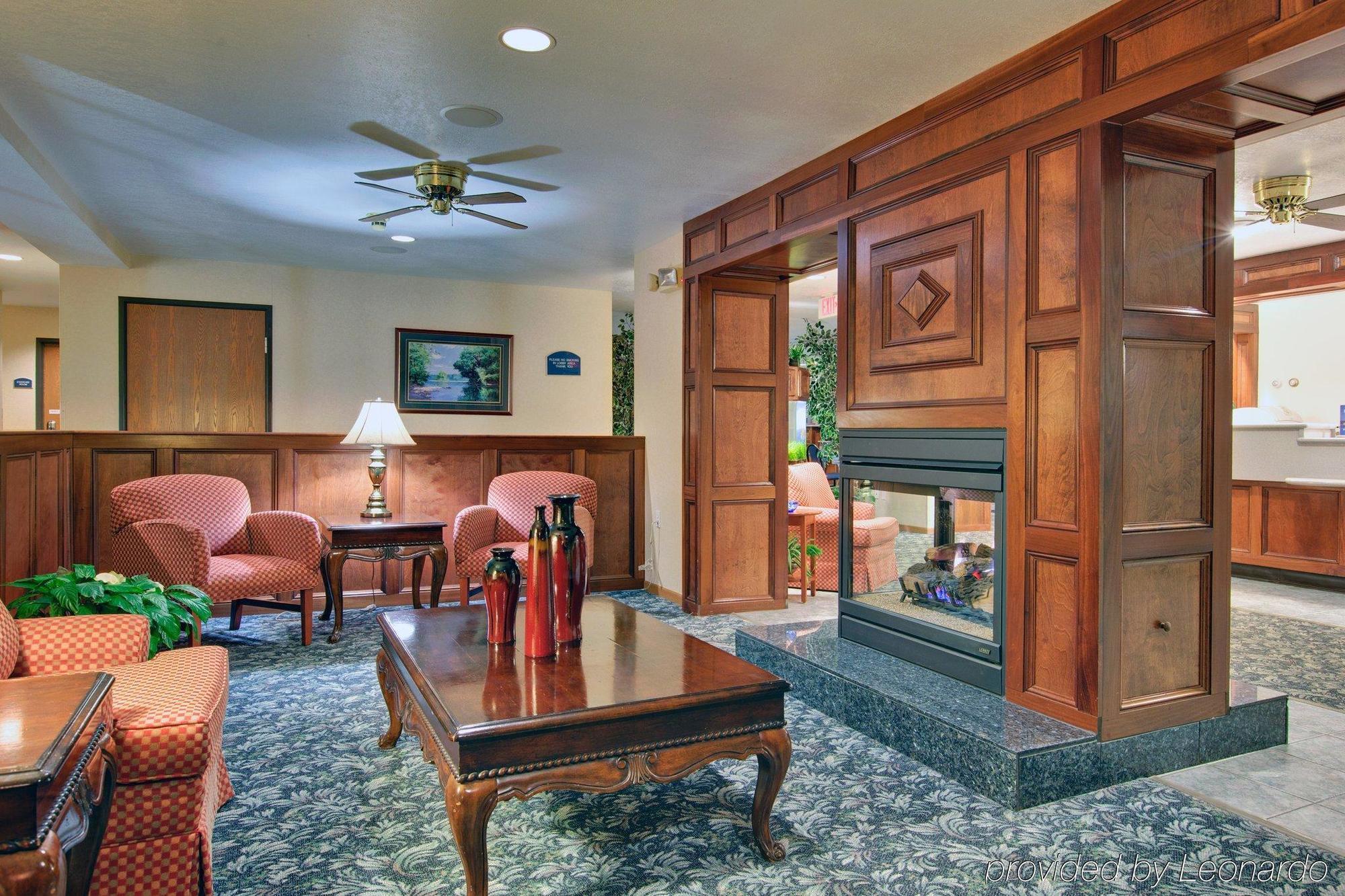 Holiday Inn Express Mackinaw City By Ihg Экстерьер фото
